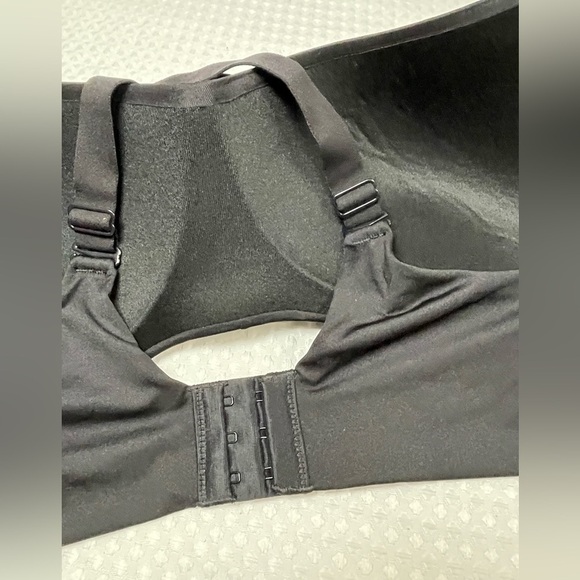 HANES T-Shirt Bra 2XL MHG569 Lightly Lined Wirefree Black Convertible NWT - Picture 5 of 9